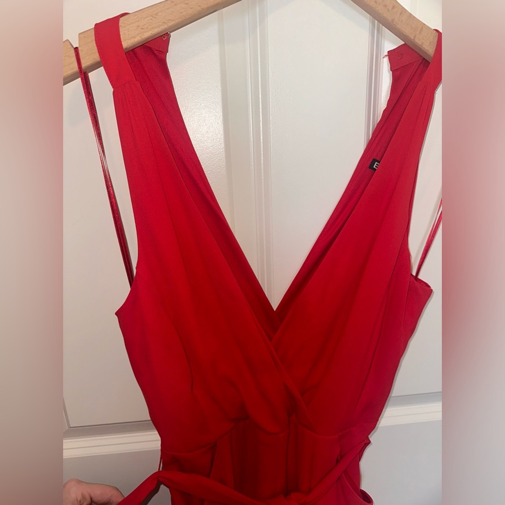 Red V-Neck Express Romper Size 0 - Picture 2 of 7